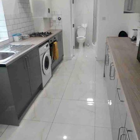 Catherine 5 Bedroom House Crewe Luaran gambar