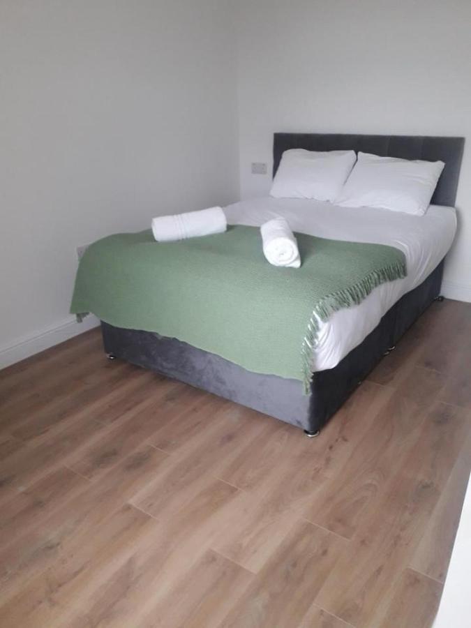 Catherine 5 Bedroom House Crewe Luaran gambar
